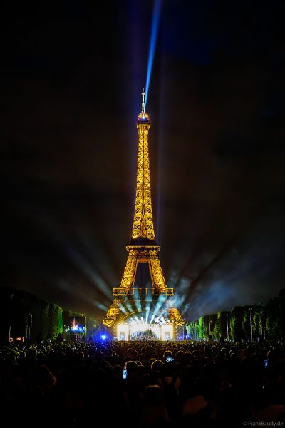 Concert de Paris 2025 am Eiffelturm beim französischen Nationalfeiertag in Paris am 14. Juli 2025, Fireworks Eiffel Tower National Day, Le feu d'artifice du 14 juillet - La tour Eiffel - Bastille Day