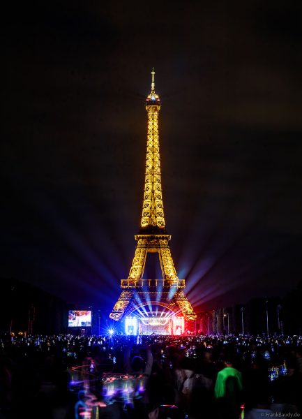 Concert de Paris 2025 am Eiffelturm beim französischen Nationalfeiertag in Paris am 14. Juli 2025, Fireworks Eiffel Tower National Day, Le feu d'artifice du 14 juillet - La tour Eiffel - Bastille Day