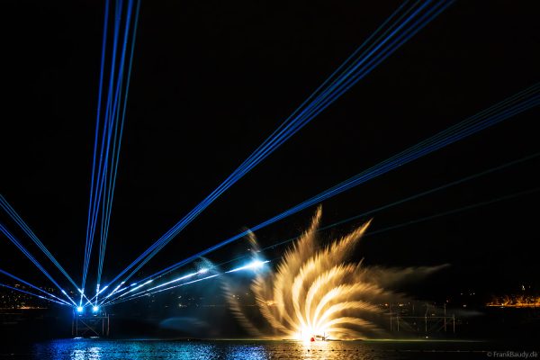 Fête du lac d’Annecy 2025 ist das größte Feuerwerks- und Wasserspektakel Europas und verzauberte mit „Ode à la Lune“ über 150.000 Besucher in Frankreich
