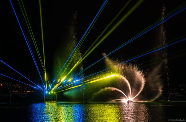 Fête du lac d’Annecy 2025 ist das größte Feuerwerks- und Wasserspektakel Europas und verzauberte mit „Ode à la Lune“ über 150.000 Besucher in Frankreich