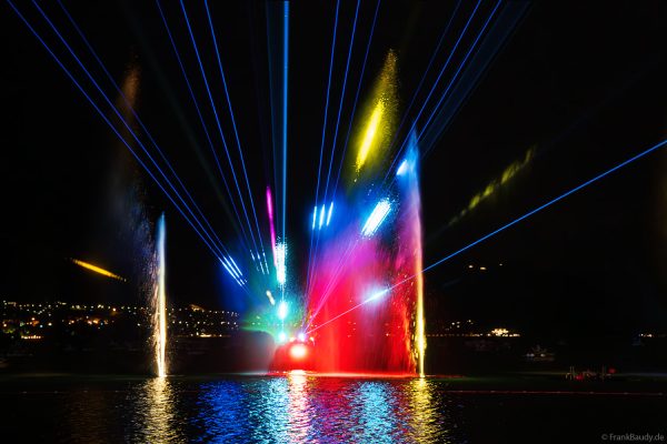 Fête du lac d’Annecy 2025 ist das größte Feuerwerks- und Wasserspektakel Europas und verzauberte mit „Ode à la Lune“ über 150.000 Besucher in Frankreich