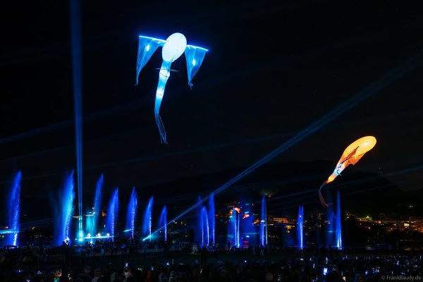 Imaginäre leuchtende Wesen, die Luminéoles, sorgten bei Fête du lac d’Annecy 2025 für magische Momente