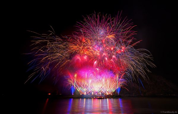 Feuerwerk Symphony Sparks – Rhein in Flammen Oberwesel 2025