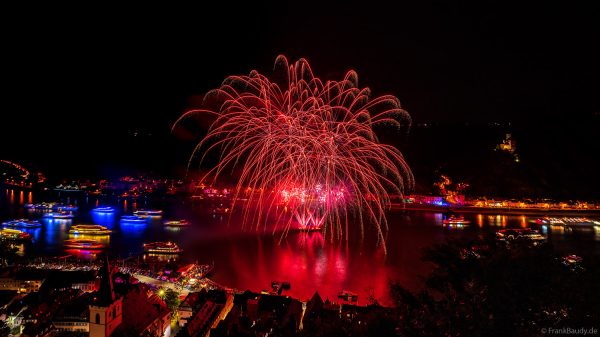 Rhein in Flammen 2025 – Festlich beleuchtete Schiffe und Feuerwerk in Sankt Goar