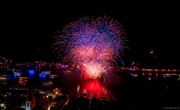 Rhein in Flammen 2025 in Sankt Goar – Feuerwerk auf dem Rhein zwischen Sankt Goar und Sankt Goarshausen zum 145-jährigen Jubiläum