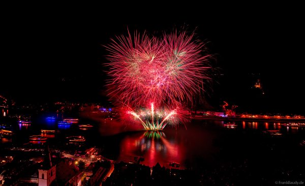 Rhein in Flammen 2025 in Sankt Goar – Feuerwerk auf dem Rhein zwischen Sankt Goar und Sankt Goarshausen zum 145-jährigen Jubiläum