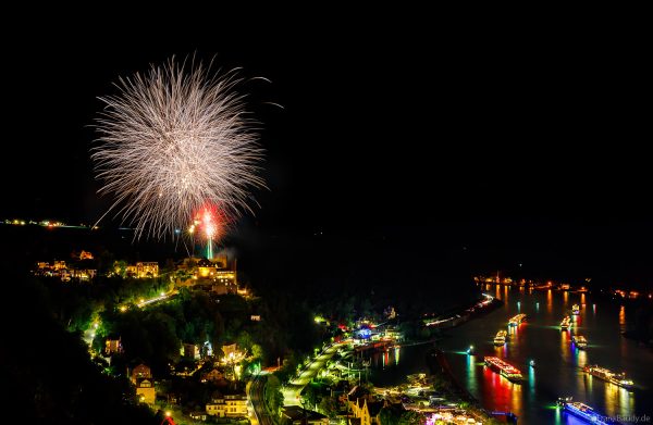 Feuerwerksspektakel bei Rhein in Flammen Sankt Goar 2025 – Burg Rheinfels leuchtet zum Jubiläum