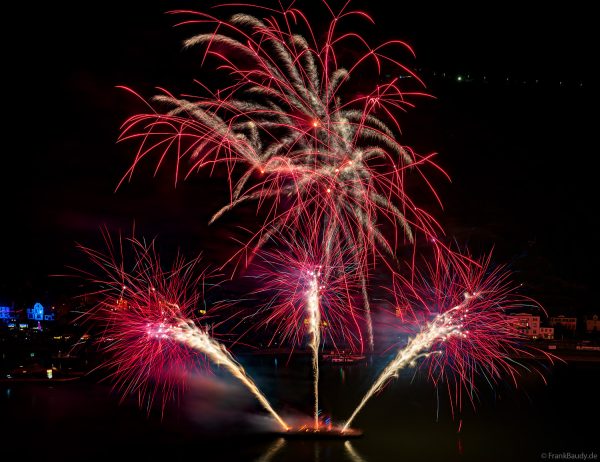 Feuerwerk bei Rhein in Flammen 2025 in Sankt Goar zum 145-jährigen Jubiläum