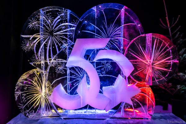 Logo des 50. Jubiläum des Europa-Park aus Eis