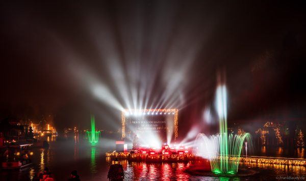 Winterliche Abendshow Firework of Memories während des Europa-Park