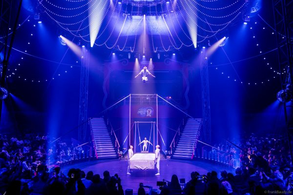 Troupe Demian mit beeindruckender Hochleistungsakrobatik bei „Monte Carlo Circus Festival meets Europa-Park“ 
