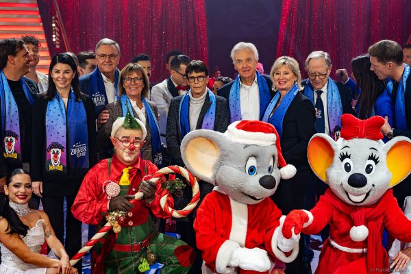 Familie Mack und der  Ehrengast I.D Prinzessin Stéphanie von Monaco bei der Europa-Park Zirkus Revue Monte Carlo Circus Festival meets Europa-Park