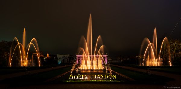Prächtige Wassershow bei Moët & Chandon während Habits de Lumière 2025