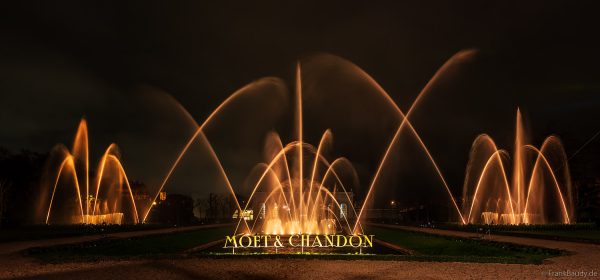 Prächtige Wassershow bei Moët & Chandon während Habits de Lumière 2025
