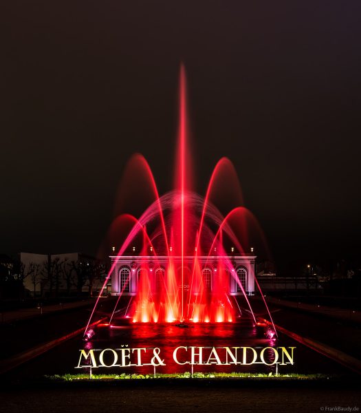 Prächtige Wassershow bei Moët & Chandon während Habits de Lumière 2025