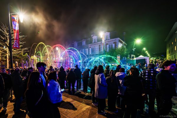 Futuristische Lichtshow mit COLOR WHEELS bei Habits de Lumière