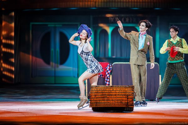 HOLIDAY ON ICE präsentiert mit CINEMA OF DREAMS großes Kino auf dem Eis