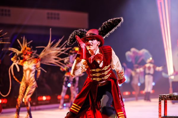 HOLIDAY ON ICE präsentiert mit CINEMA OF DREAMS großes Kino auf dem Eis