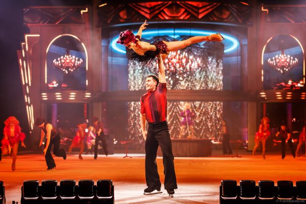 HOLIDAY ON ICE präsentiert mit CINEMA OF DREAMS großes Kino auf dem Eis