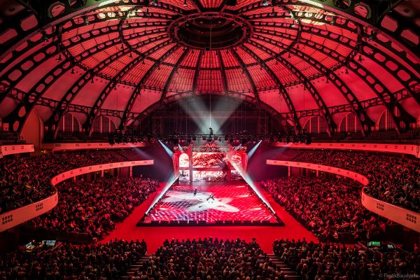 CINEMA OF DREAMS begeistert in der Frankfurter Festhalle mit großem Kino, Bewegung und Emotion auf dem Eis