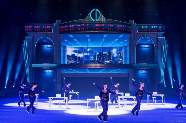 HOLIDAY ON ICE präsentiert mit CINEMA OF DREAMS großes Kino auf dem Eis