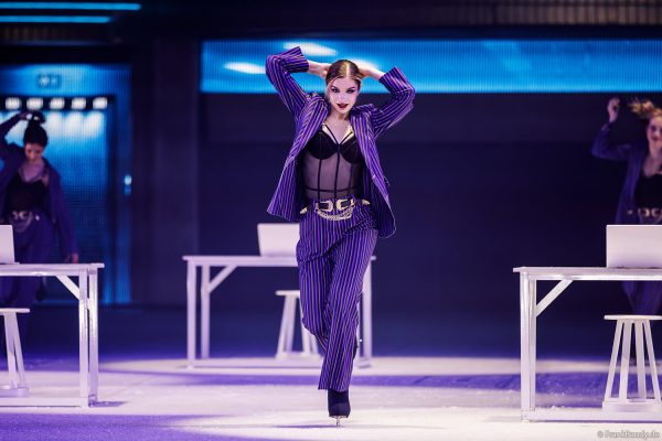 HOLIDAY ON ICE präsentiert mit CINEMA OF DREAMS großes Kino auf dem Eis