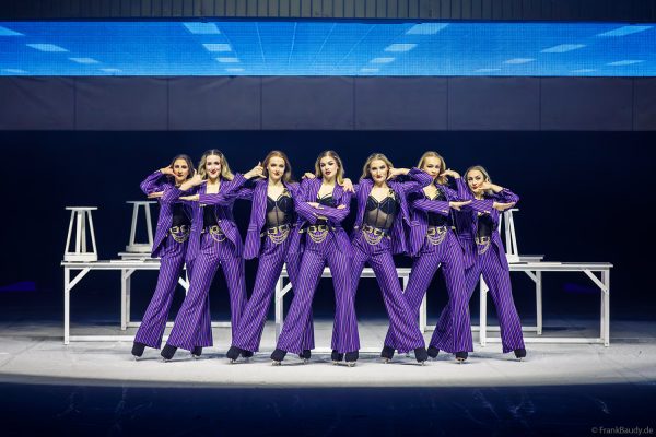 HOLIDAY ON ICE präsentiert mit CINEMA OF DREAMS großes Kino auf dem Eis