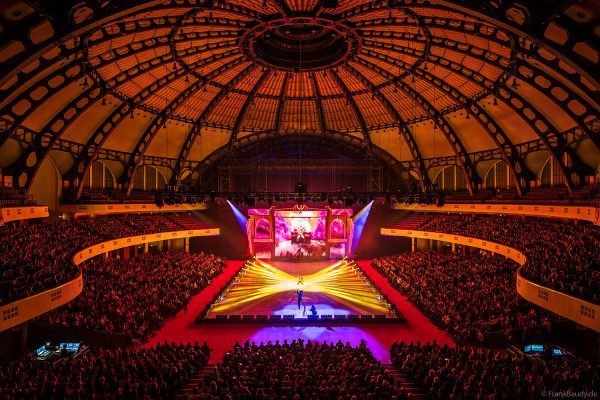 CINEMA OF DREAMS begeistert in der Frankfurter Festhalle mit großem Kino, Bewegung und Emotion auf dem Eis