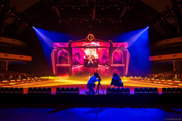 HOLIDAY ON ICE präsentiert mit CINEMA OF DREAMS großes Kino auf dem Eis