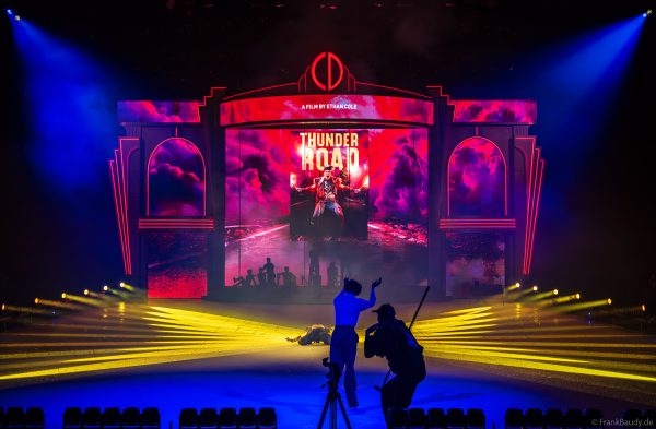 HOLIDAY ON ICE präsentiert mit CINEMA OF DREAMS großes Kino auf dem Eis