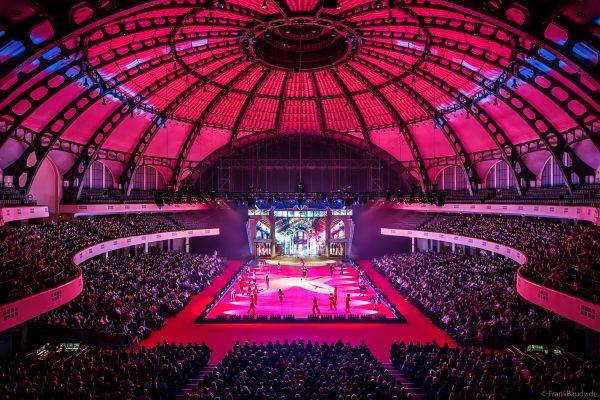 CINEMA OF DREAMS begeistert in der Frankfurter Festhalle mit großem Kino, Bewegung und Emotion auf dem Eis