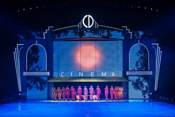 HOLIDAY ON ICE präsentiert mit CINEMA OF DREAMS großes Kino auf dem Eis