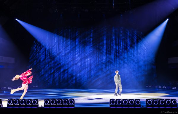 HOLIDAY ON ICE präsentiert mit CINEMA OF DREAMS großes Kino auf dem Eis