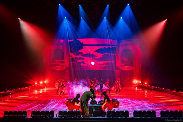 HOLIDAY ON ICE präsentiert mit CINEMA OF DREAMS großes Kino auf dem Eis