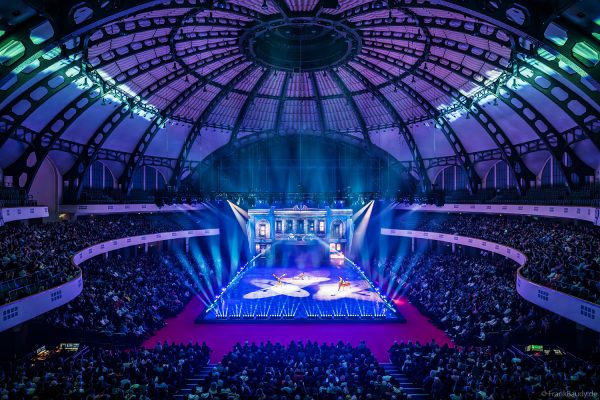 HOLIDAY ON ICE präsentiert mit CINEMA OF DREAMS großes Kino auf dem Eis