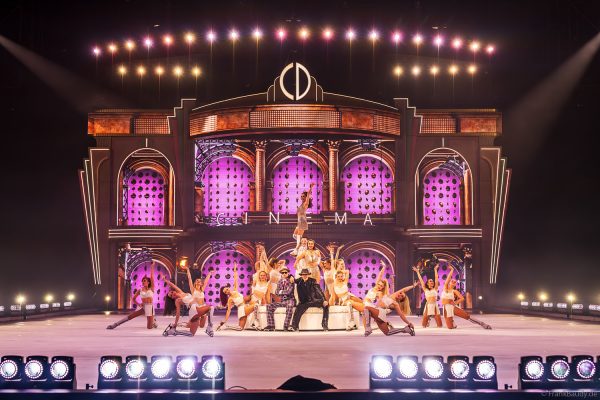 CINEMA OF DREAMS von HOLIDAY ON ICE: glamouröse Inszenierungen und kreative Choreografien auf dem Eis
