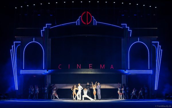 HOLIDAY ON ICE präsentiert mit CINEMA OF DREAMS großes Kino auf dem Eis