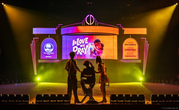 HOLIDAY ON ICE präsentiert mit CINEMA OF DREAMS großes Kino auf dem Eis