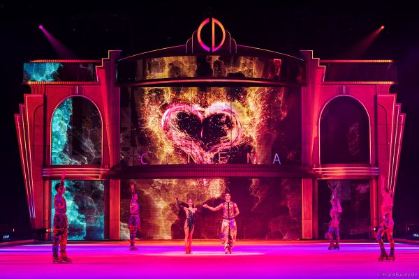 HOLIDAY ON ICE präsentiert mit CINEMA OF DREAMS großes Kino auf dem Eis