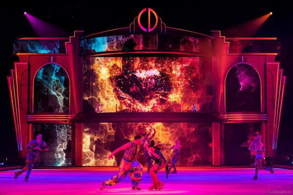 HOLIDAY ON ICE präsentiert mit CINEMA OF DREAMS großes Kino auf dem Eis