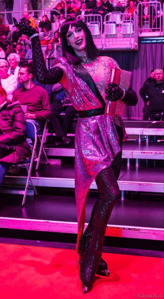 Kurz vor der Show Cinema of Dreams bei HOLIDAY ON ICE