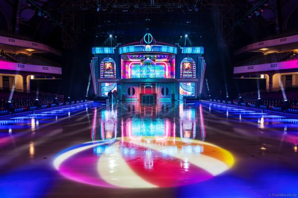 HOLIDAY ON ICE präsentiert mit CINEMA OF DREAMS großes Kino auf dem Eis