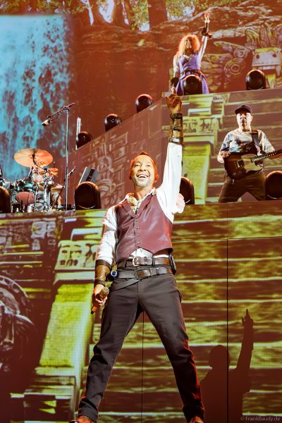 DJ BoBo – The Great Adventure Weltpremiere mit beeindruckender Live-Show, Licht- und Bühneneffekten