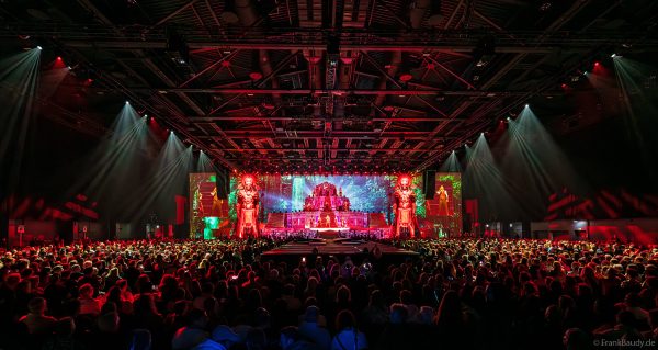 DJ BoBo – The Great Adventure Weltpremiere mit beeindruckender Live-Show, Licht- und Bühneneffekten