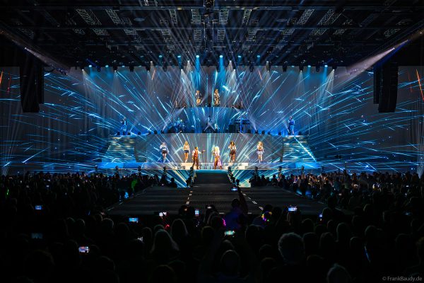 DJ BoBo – The Great Adventure Weltpremiere mit beeindruckender Live-Show, Licht- und Bühneneffekten
