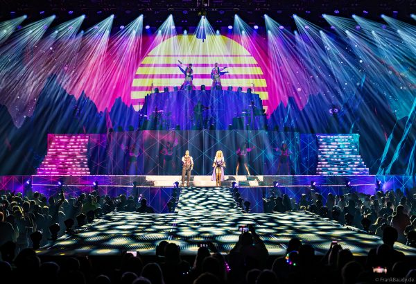 DJ BoBo – The Great Adventure Weltpremiere mit beeindruckender Live-Show, Licht- und Bühneneffekten