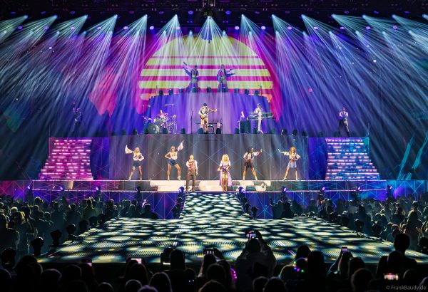 DJ BoBo – The Great Adventure Weltpremiere mit beeindruckender Live-Show, Licht- und Bühneneffekten