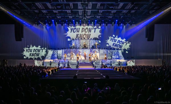 DJ BoBo – The Great Adventure Weltpremiere mit beeindruckender Live-Show, Licht- und Bühneneffekten