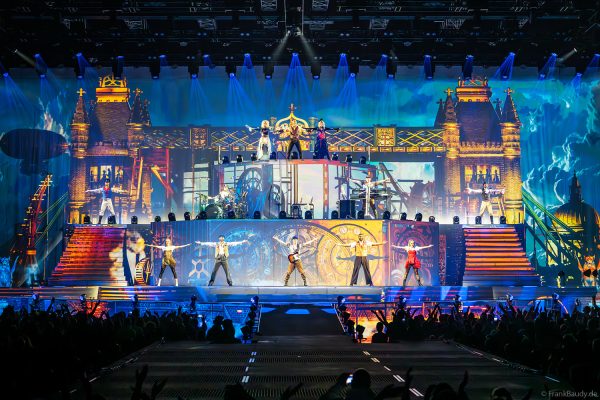 DJ BoBo – The Great Adventure Weltpremiere mit beeindruckender Live-Show, Licht- und Bühneneffekten