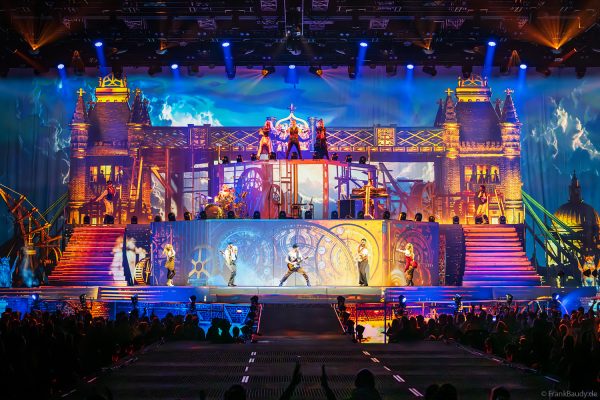 DJ BoBo – The Great Adventure Weltpremiere mit beeindruckender Live-Show, Licht- und Bühneneffekten